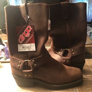 Dingo leather boots
